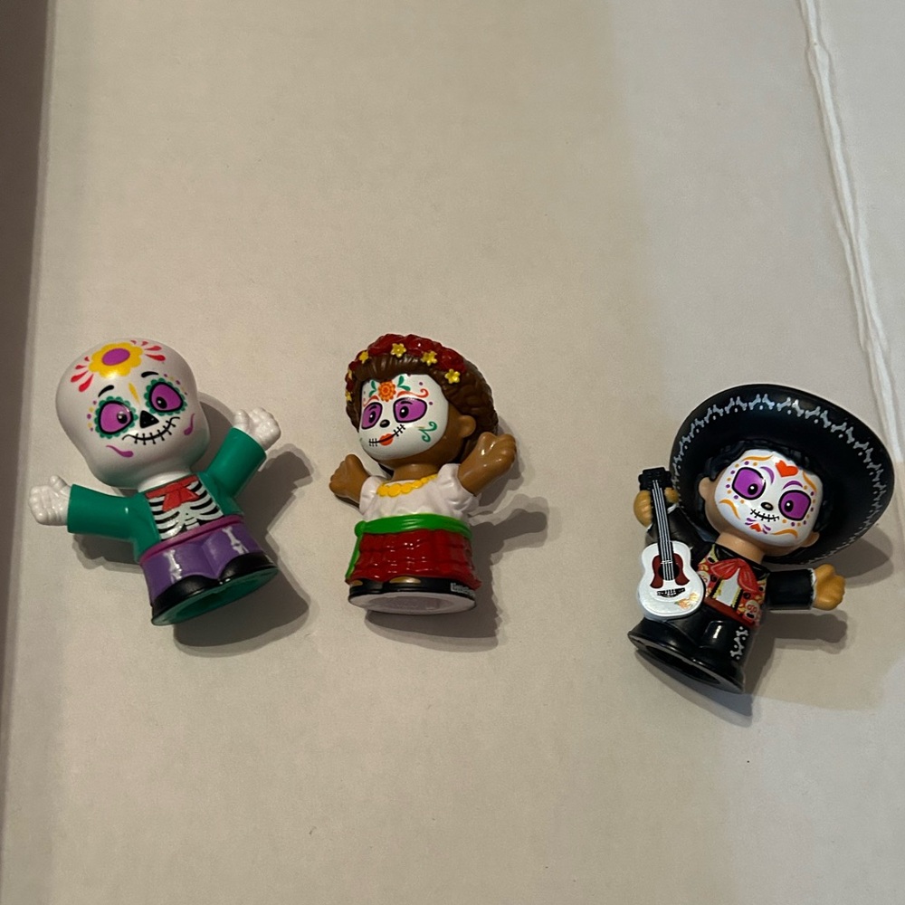 Colorful Day of the Dead Action Figures Set